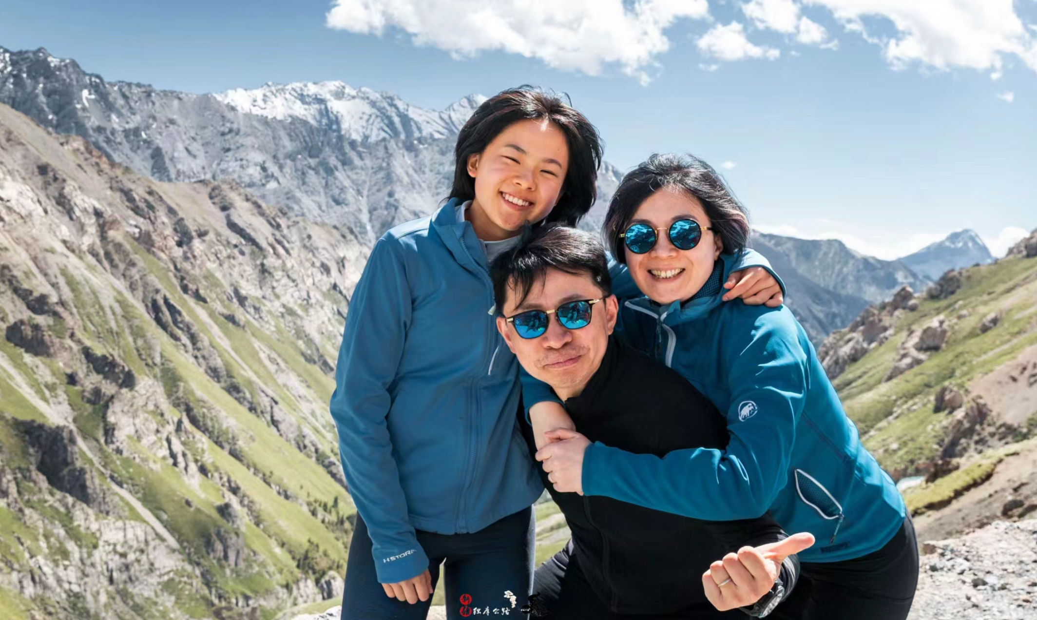 Editor’s Choice Pick: “Uncovering Mirror Neurons Molecular Identity by Single-cell Transcriptomics and Microarray Analysis”